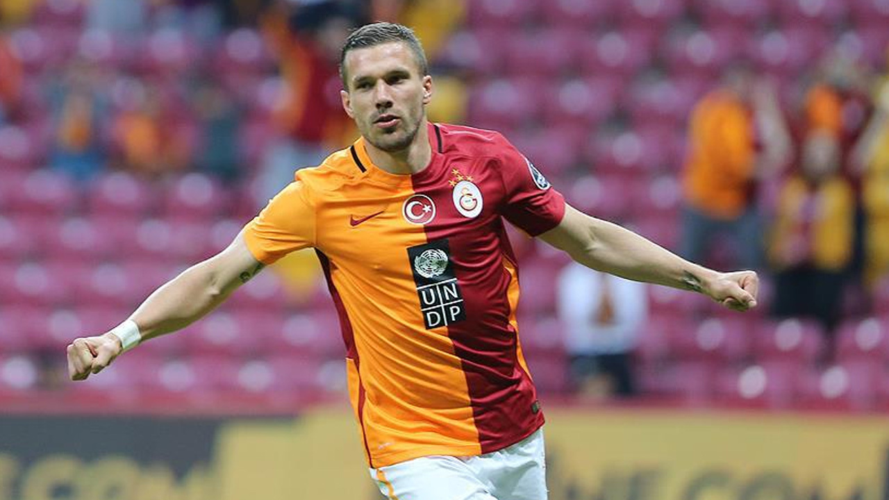 Lukas Podolski, 39 yaşında futbolu bıraktı