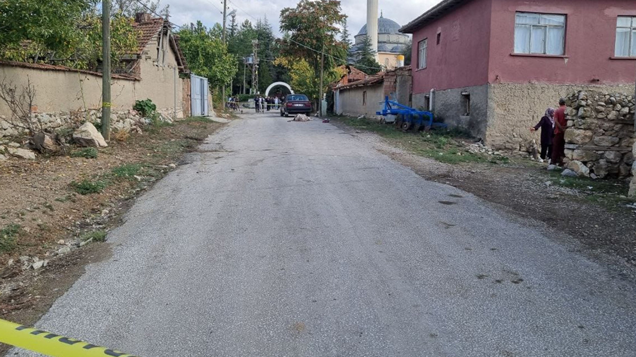 Çorum'da köy muhtarı öldürüldü, kardeşi ağır yaralı