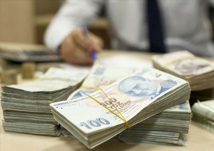 Kredi kartlarından 750 liralık kesinti! Limit düşürmeyen bankaya ceza var, merak edilen 10 soru