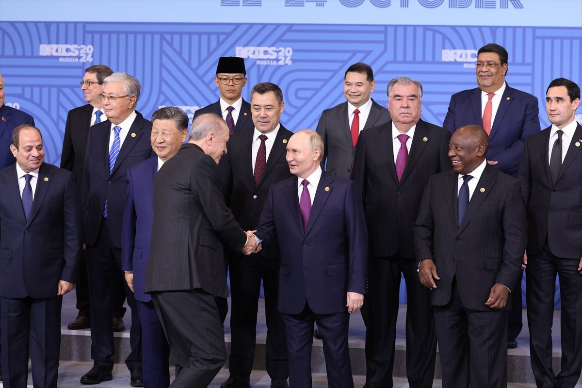 Cumhurbaşkanı Erdoğan, BRICS Zirvesi'nde aile fotoğrafı çekimine katıldı