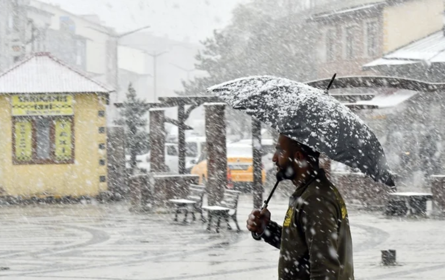 Rusya'dan geliyor! İstanbul'da sıcaklık 9 dereceye düşecek, iki güne dikkat: Kar yağacak...