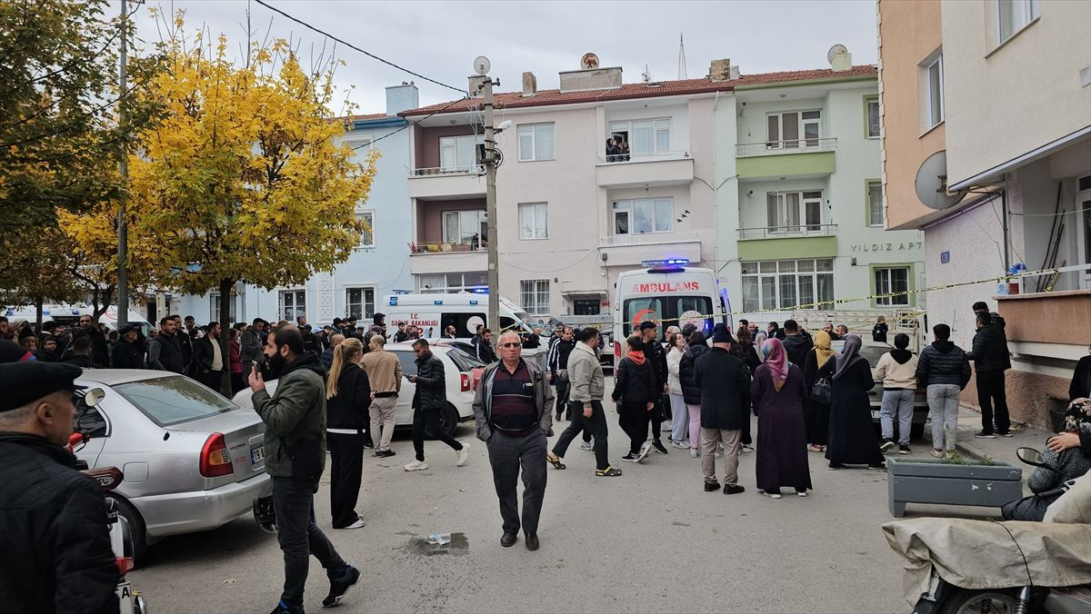 Çorum'da şiddetli patlama oldu sokak savaş alanına döndü 1 ölü çok sayıda yaralı var