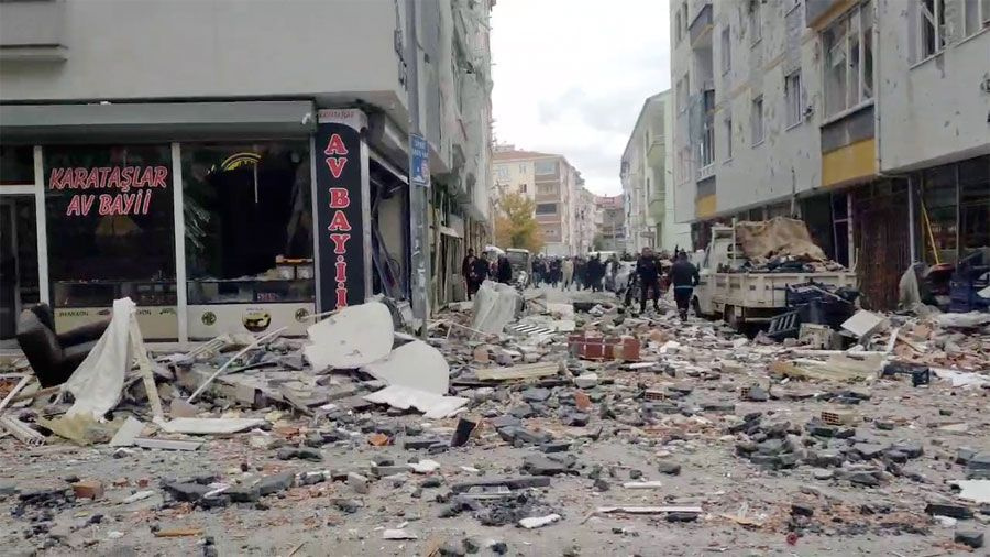 Çorum'da şiddetli patlama oldu sokak savaş alanına döndü 1 ölü çok sayıda yaralı var