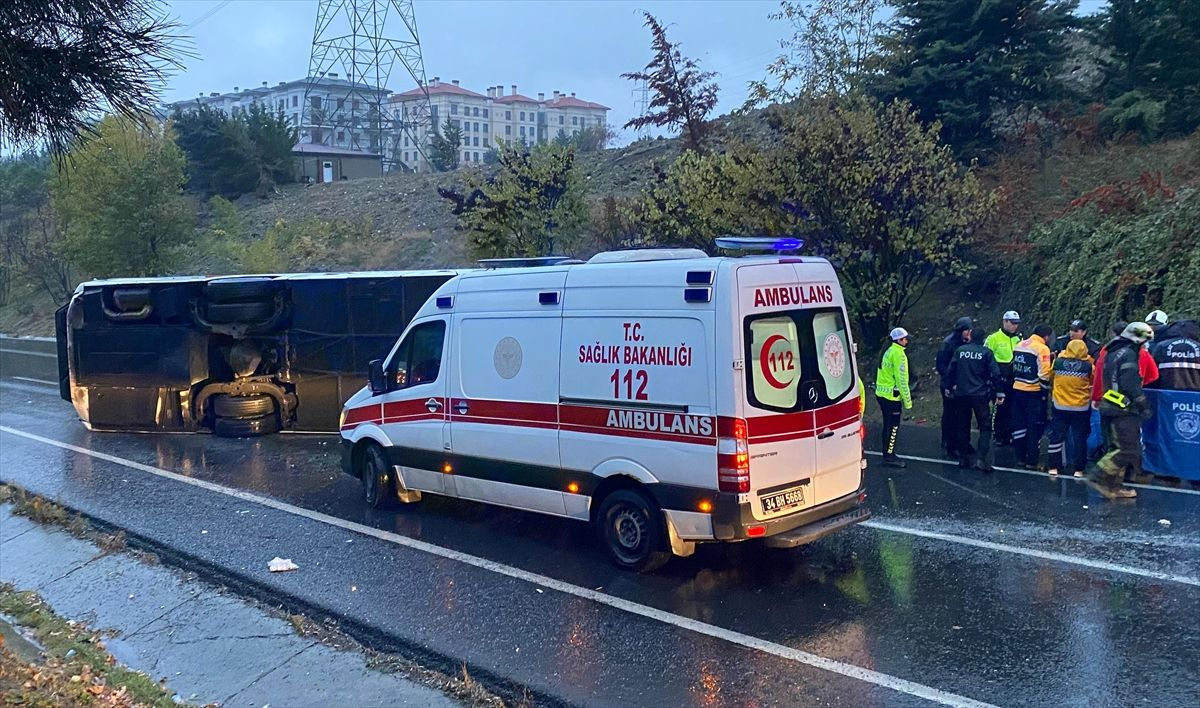 İstanbul'da yolcu otobüsü devrildi! Ölenler ve çok sayıda yaralı var