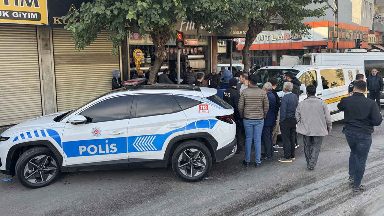 Gaziantep'te bir şahıs eşini katlettikten sonra intihar etti