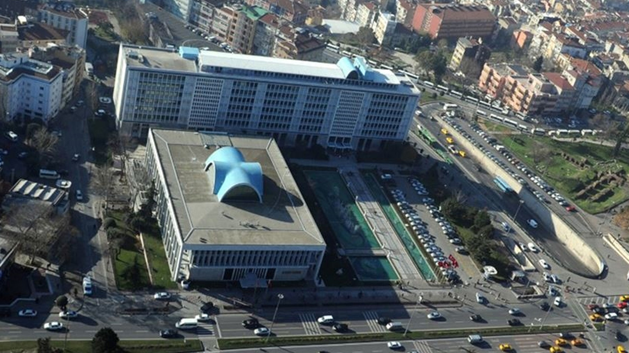 AK Parti'li Yıldırım'dan İBB'ye "İstanbul Evi" tepkisi