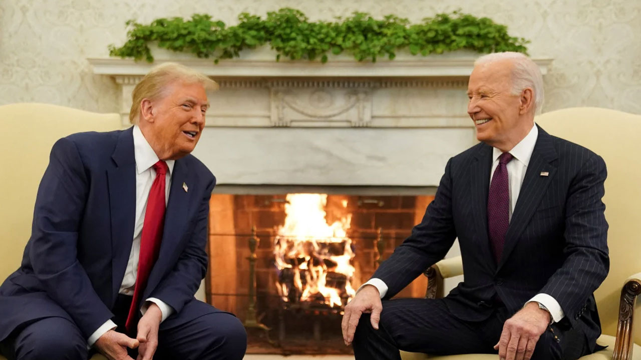 Donald Trump ile Joe Biden Beyaz Saray'da bir araya geldi