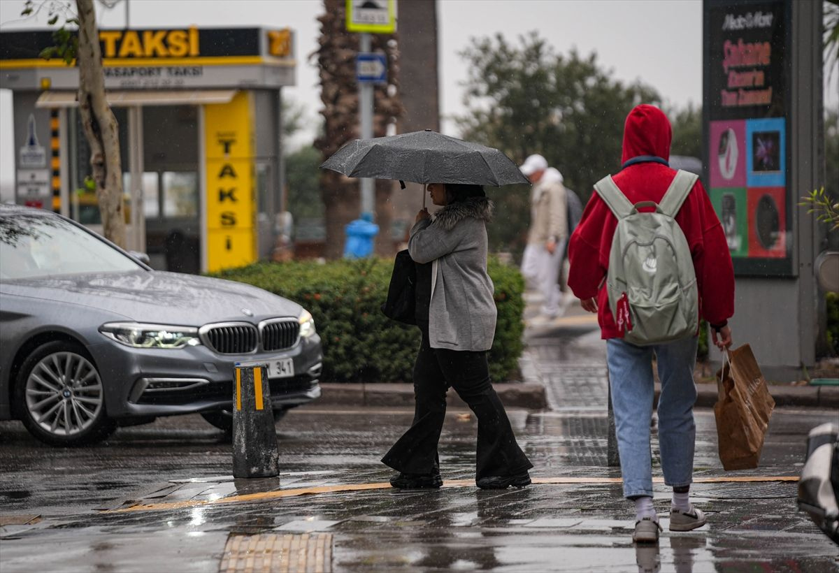 Sağanak ve kar yağışı bekleniyor! Meteoroloji'den 16 ile sarı kodlu uyarı