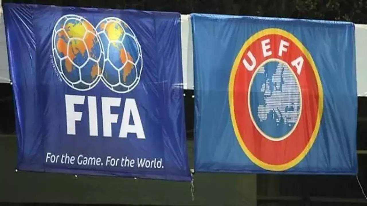 FIFA ve UEFA 'Rusya' kararını verdi! Müsabakalarından men...