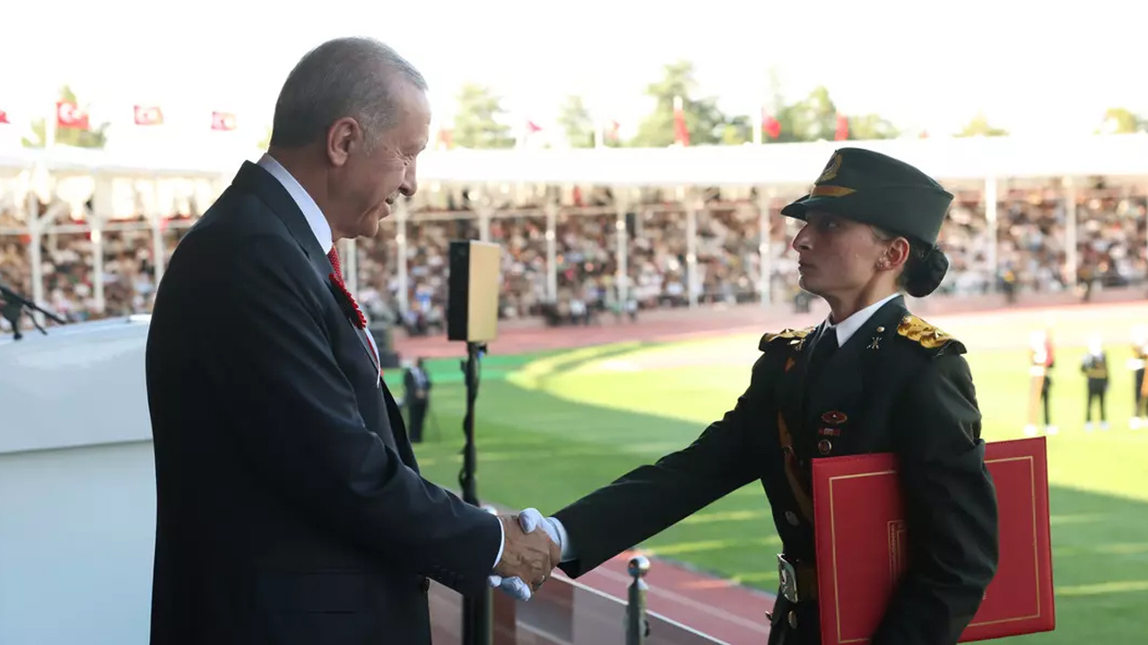 Teğmen Ebru Eroğlu'na ağza alınmayacak küfürler hakkında ilginç karar!