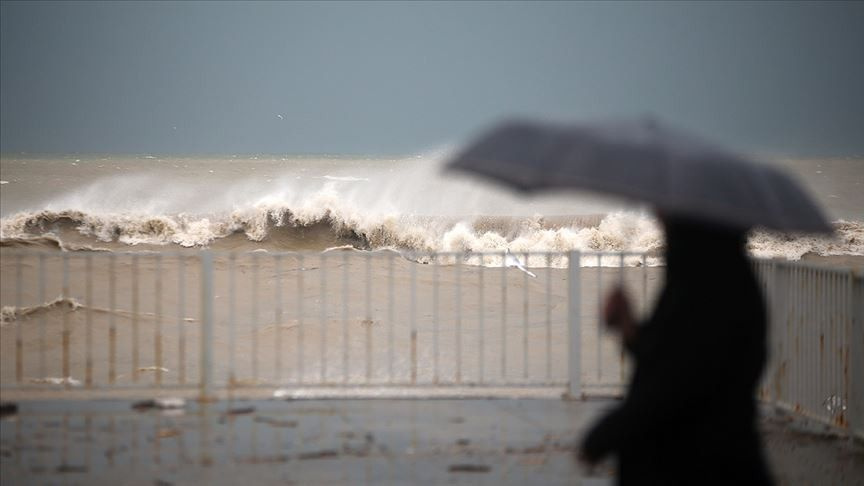 Meteoroloji, İstanbul dahil 49 kentte alarm verdi! Şiddetli sağanak ve fırtına geliyor