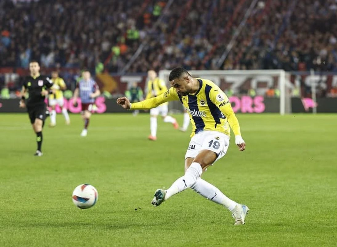 Fenerbahçe'ye rekor teklif! Suudi Arabistan kulübü En-Nesyri için kesenin ağzını açtı