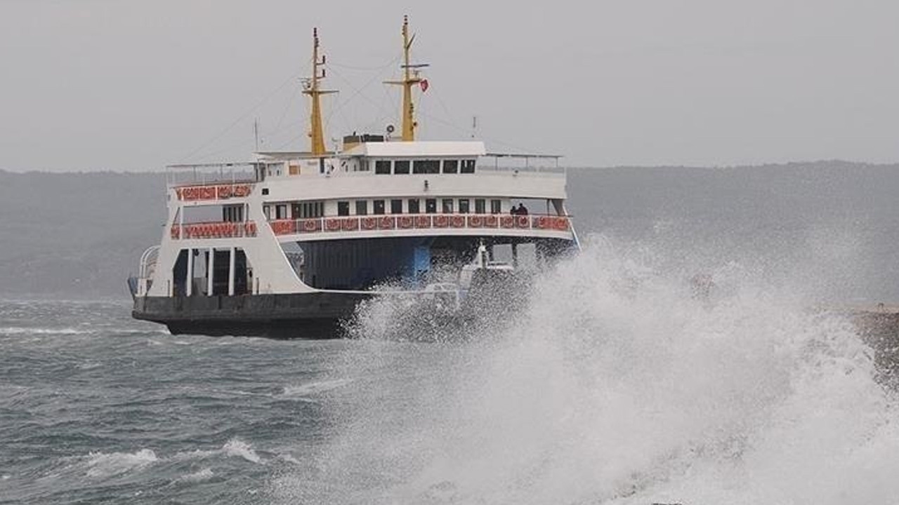 Gökçeada ve Bozcaada feribot hatlarında yarınki seferlerden bazıları iptal edildi