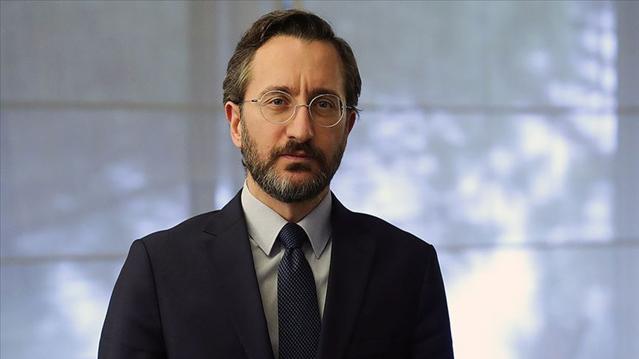 Fahrettin Altun, 24 Kasım Öğretmenler Günü'nü kutladı