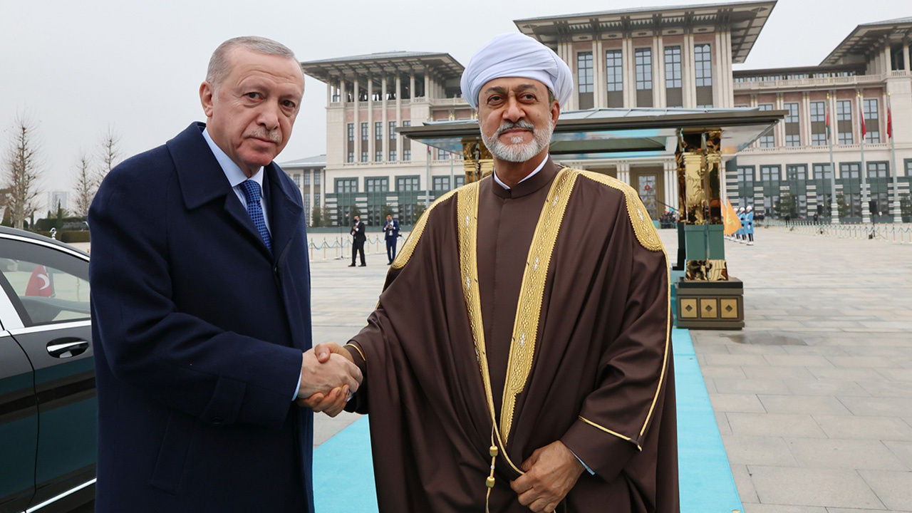 Cumhurbaşkanı Erdoğan, Umman Sultanı Heysem bin Tarık'ı resmi törenle karşıladı