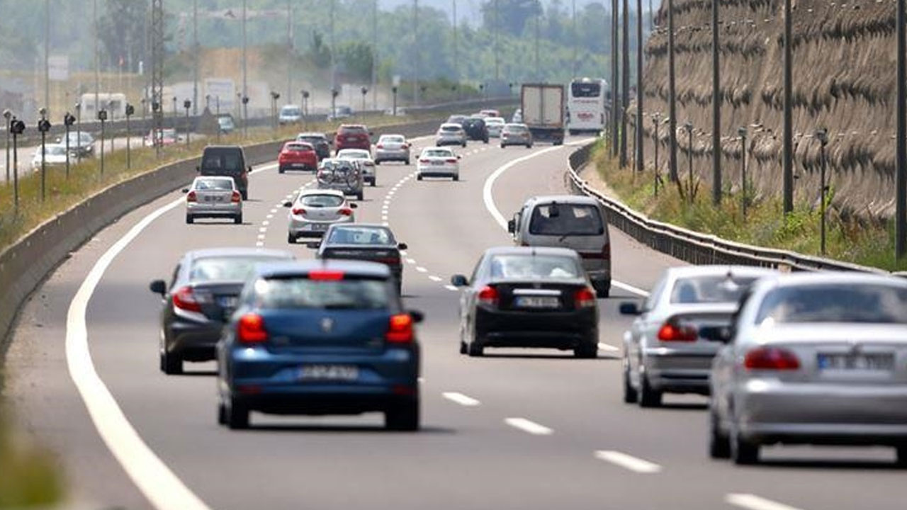 Zorunlu trafik sigortasının araç satışından 15 gün sonra devam etmesi uygulaması sona eriyor