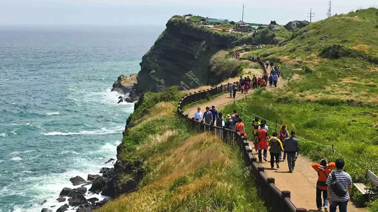 Jeju Adası'nda kaybolan 38 Vietnamlı turistten haber alınamıyor