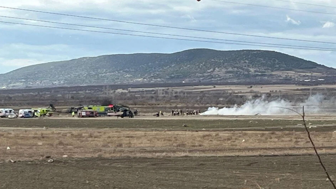 Eğitim uçuşu sırasında bir askeri helikopter düştü