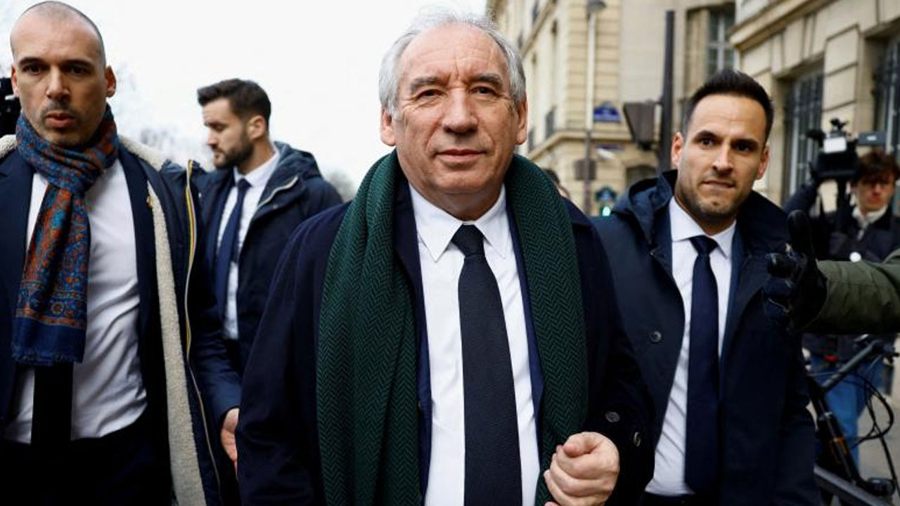 Fransa'nın yeni başbakanı François Bayrou oldu