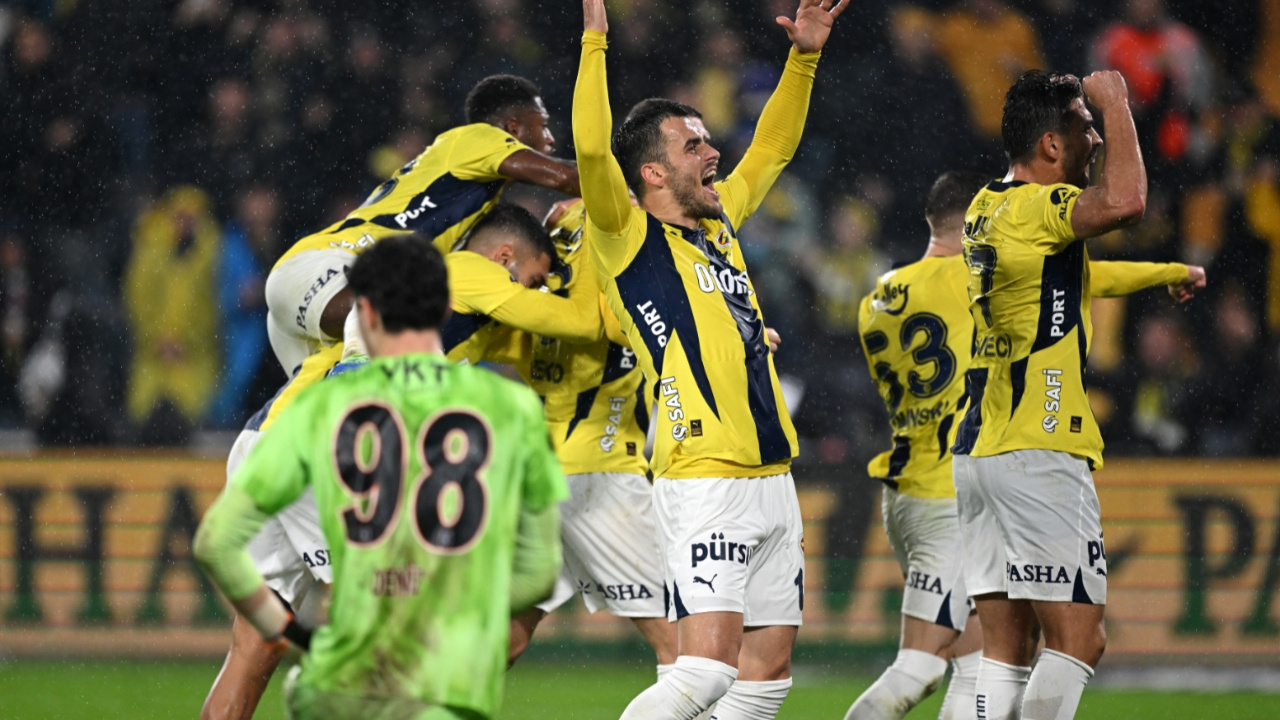 Fenerbahçe, Başakşehir engelini 3 golle aştı