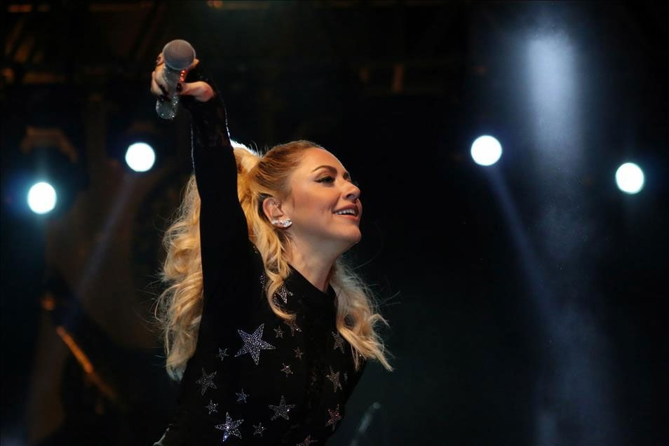 Hadise'nin 'Sevmiyorum' dediği şarkıcının kim olduğu belli oldu