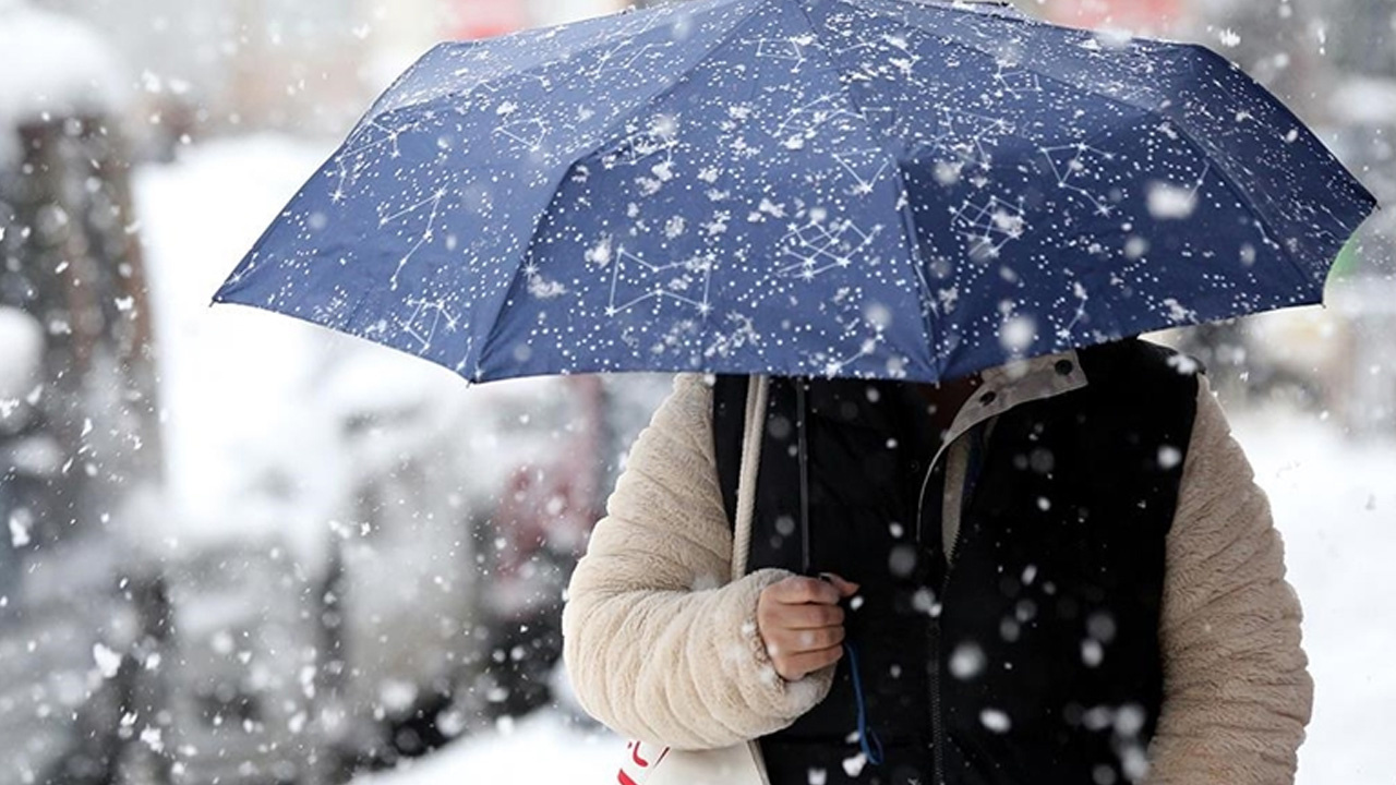 Meteoroloji'den turuncu kodlu uyarı: Yoğun kar yağışı fırtınayla birlikte gelecek!