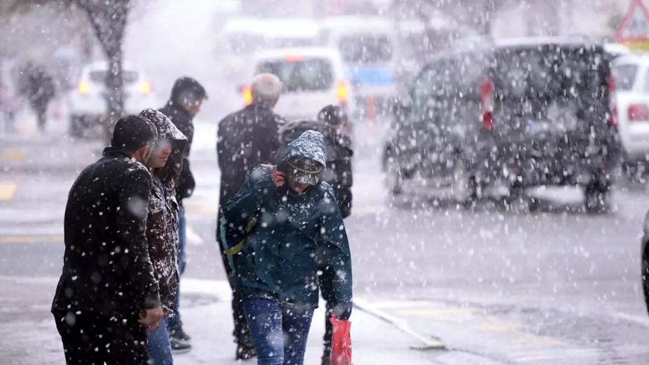 Hafta sonu kar alarmı! İstanbul dahil birçok il listede