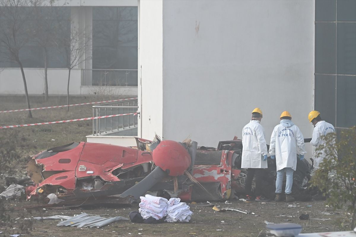 Muğla'da helikopter hastaneye çarptıktan sonra düştü! Ölenler var