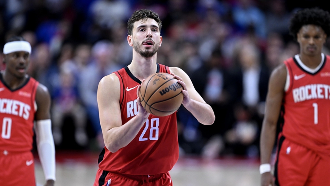 NBA'de Rockets, Alperen Şengün'ün "double-double" yaptığı maçta Raptors'ı yendi