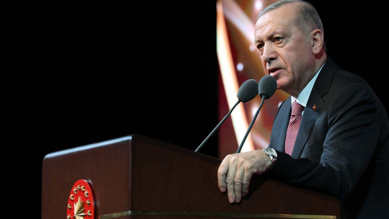 Cumhurbaşkanı Erdoğan: Kültür-sanat insanlarımıza destek olmaya devam edeceğiz