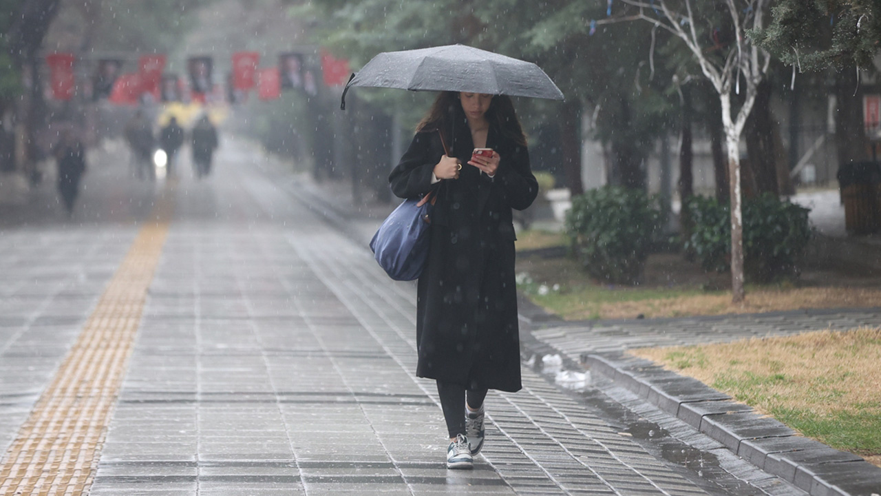 Fırtına, kar ve yağmur! Meteoroloji 17 il için alarm verdi: İşte bölge bölge hava durumu tahminleri