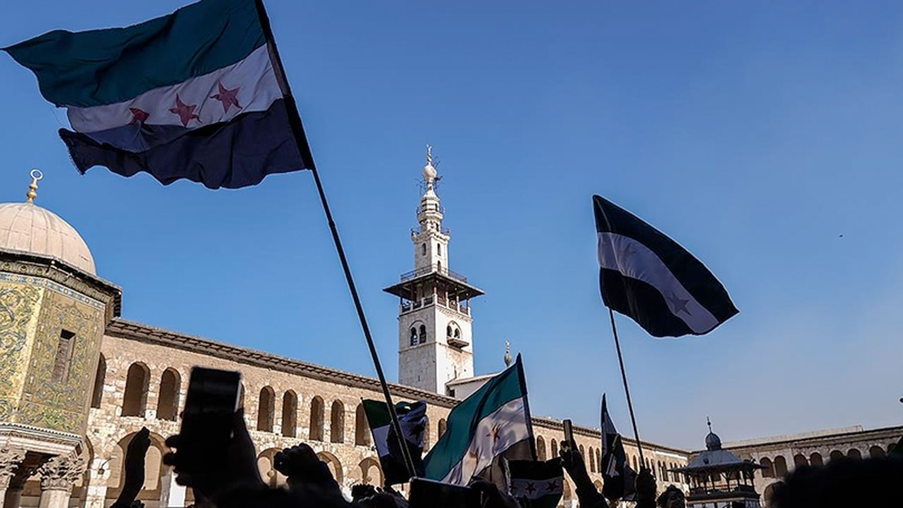 İran dini lideri Hamaney'in isyan çağrısı yaptığı Suriye'de Alevi temsilcilerden sağduyu çağrısı