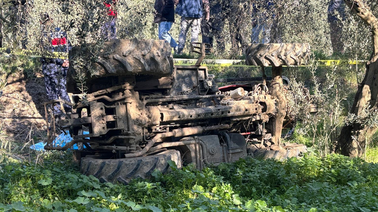 Bursa'da devrilen traktörün altında kalan sürücü öldü