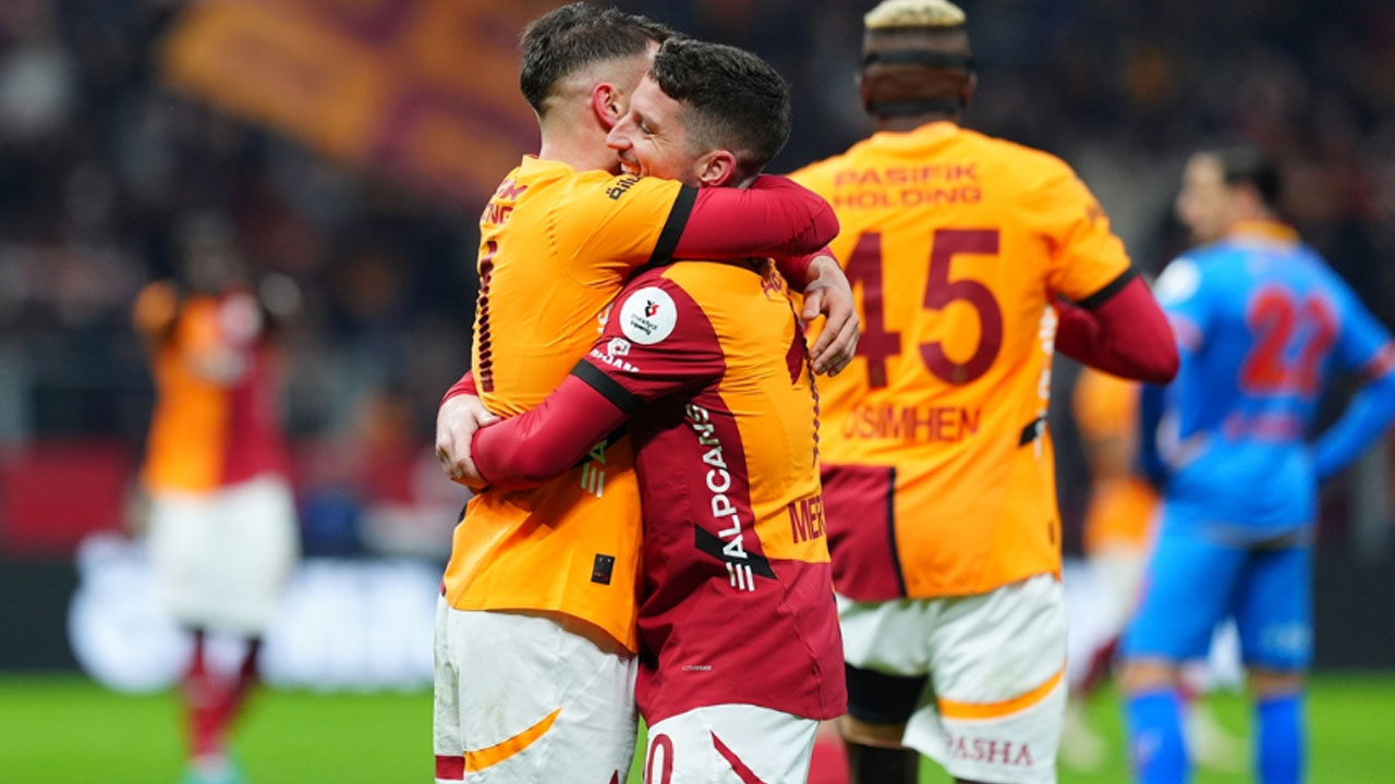 Galatasaray sahasında Göztepe'yi 2-1 mağlup etti