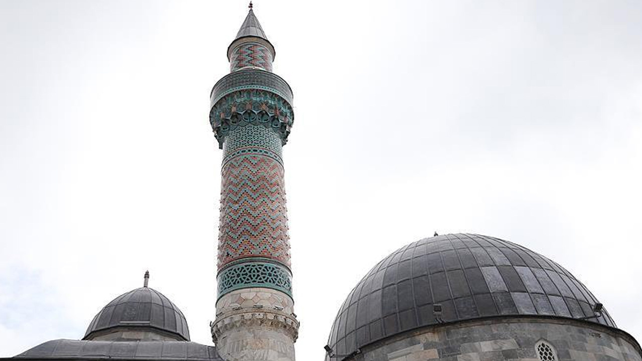 Camiye saldırı planlayan çocuk gözaltına alındı! Evinden bunlar çıktı...