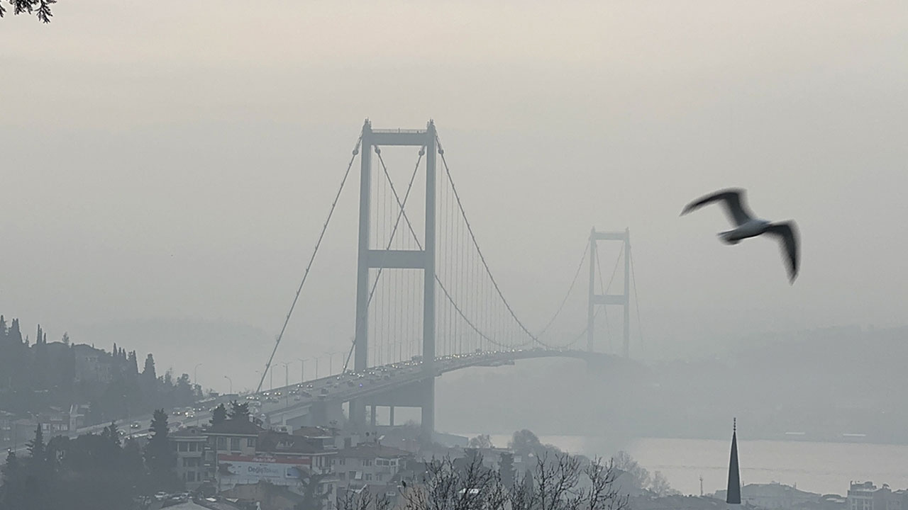 İstanbul'da sis etkili oluyor! Deniz seferlerinde aksama, iptal var mı?