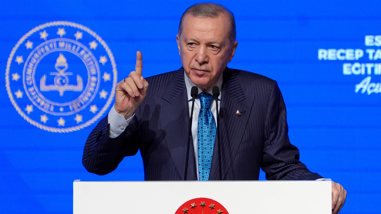 Cumhurbaşkanı Erdoğan duyurdu: 2025 yılında 1381 engelli öğretmenin ataması yapılacak