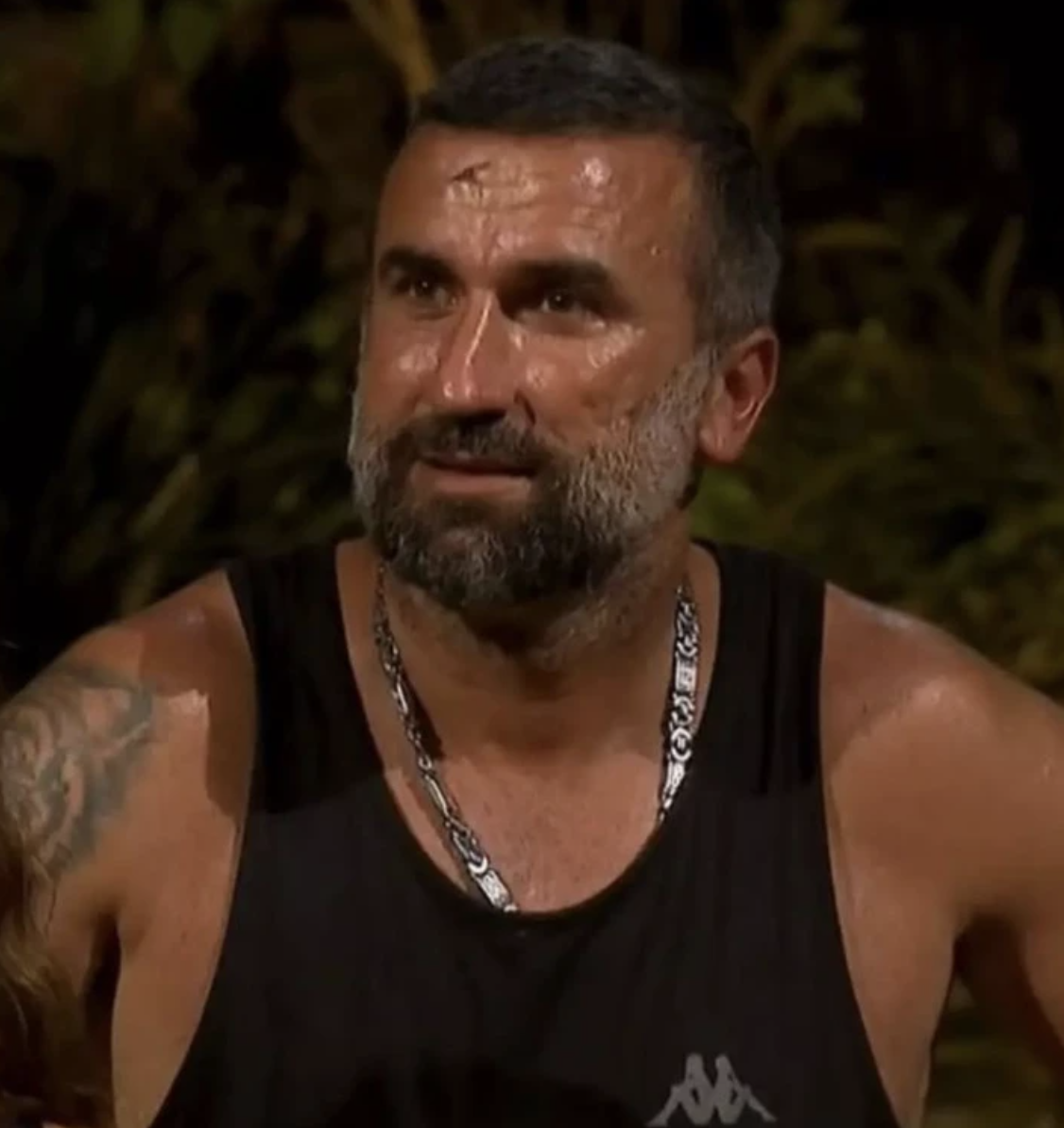 Survivor'da şok olay! Adaya yiyecek gömen yarışmacıyı Acun affetmedi: Suçunu inkar edince...