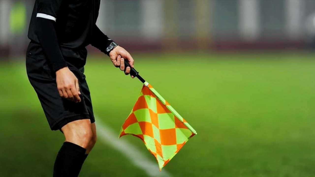 Ofsayt ve VAR kuralı değişiyor mu? FIFA'da büyük devrim!