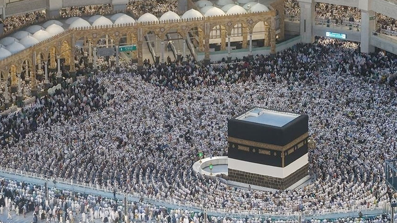 Kabe'de rekor kırıldı tarihin en yüksek günlük umreci sayısına ulaşıldı
