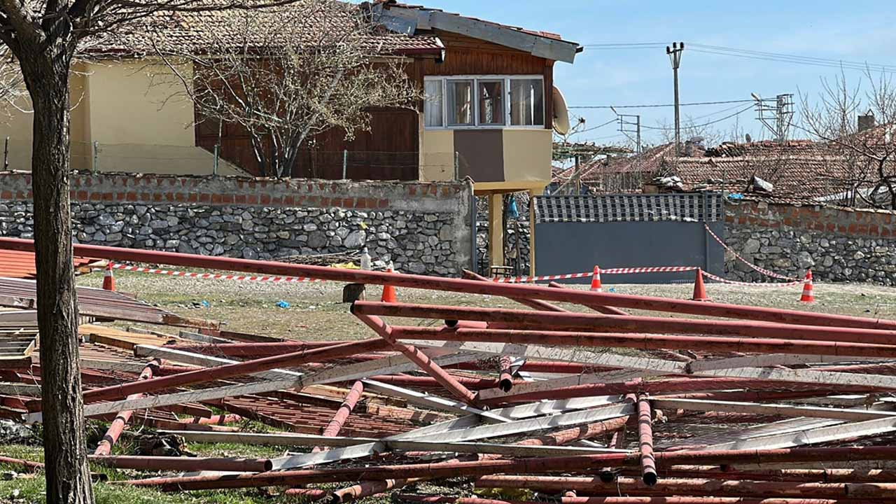 Kuyumcudan altın alıp eve gelen kadın 8 bıçak darbesiyle öldürüldü, cesedi yakıldı
