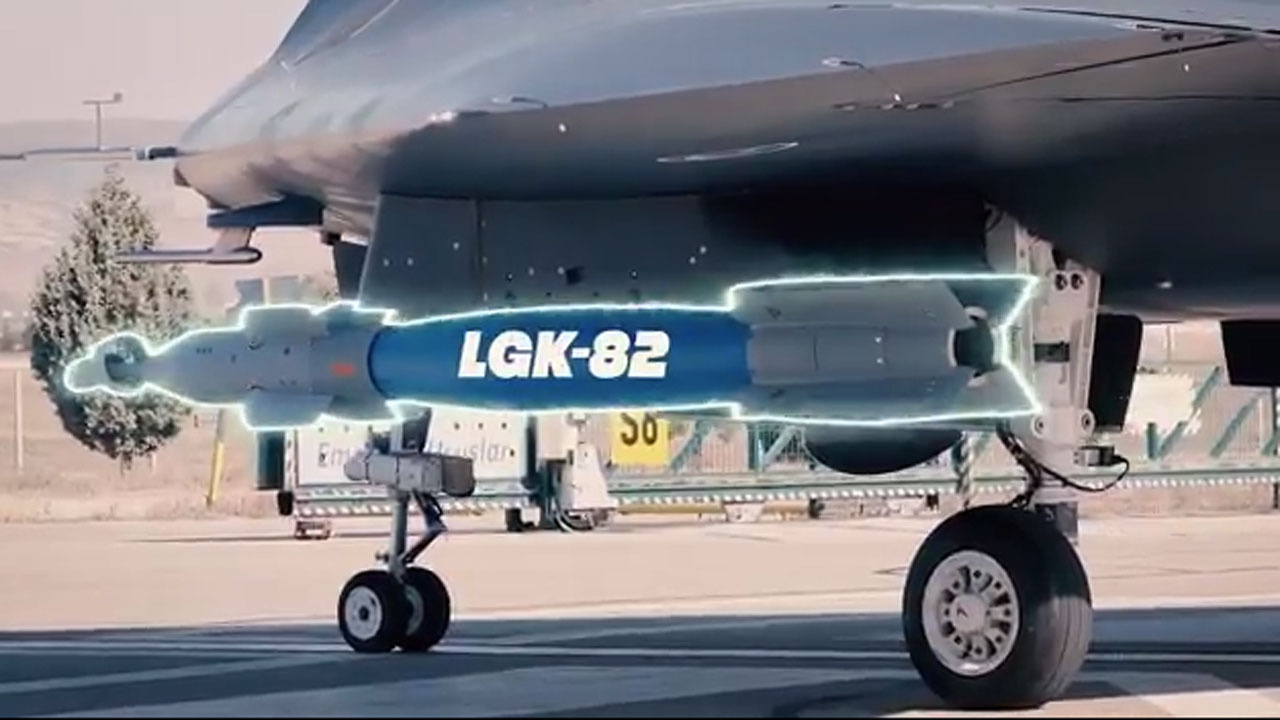 ANKA III ASELSAN'ın LGK-82 mühimmatıyla hedefi tam isabet vurdu