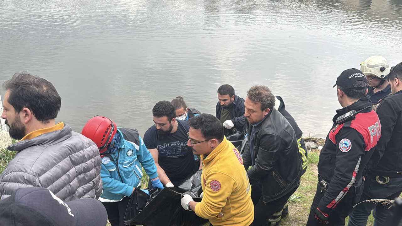 Meriç Nehri'nde erkek cesedi bulundu