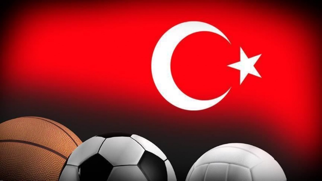 Spor camiasından Çanakkale Zaferi mesajları