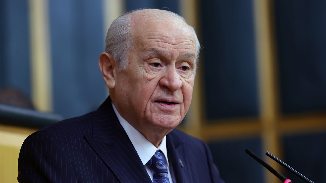 Devlet Bahçeli'den İBB operasyonuna 'darbe girişimidir' diyen Özgür Özel'e tepki