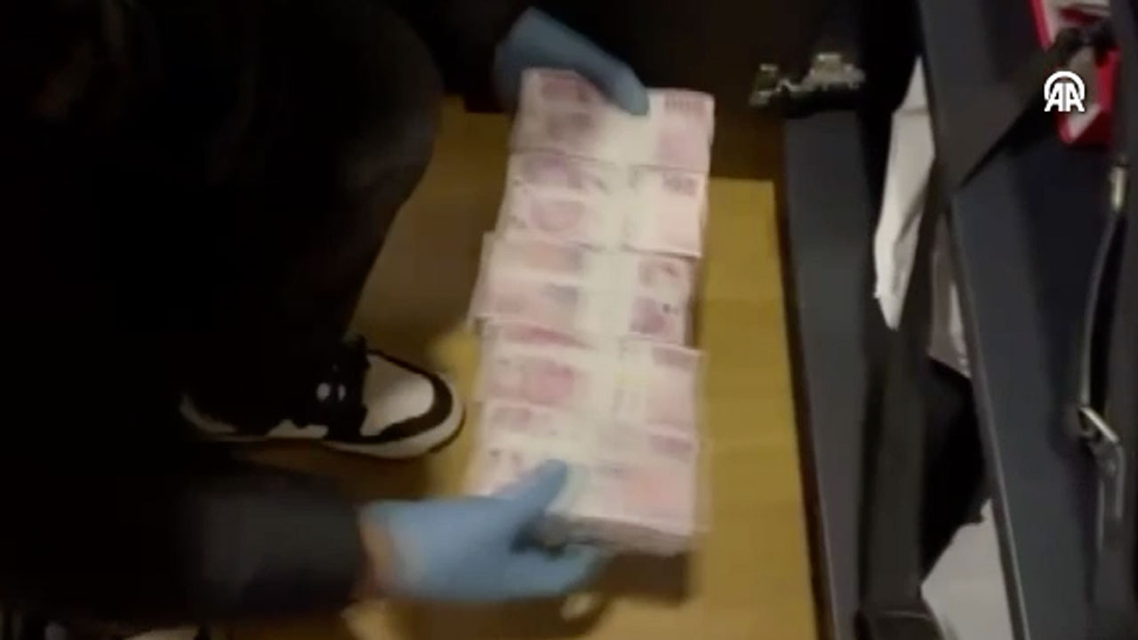 İBB'deki soruşturmalarda milyonlarca lira ele geçirildi paralar, polis kamerasınca kayıt altına alındı