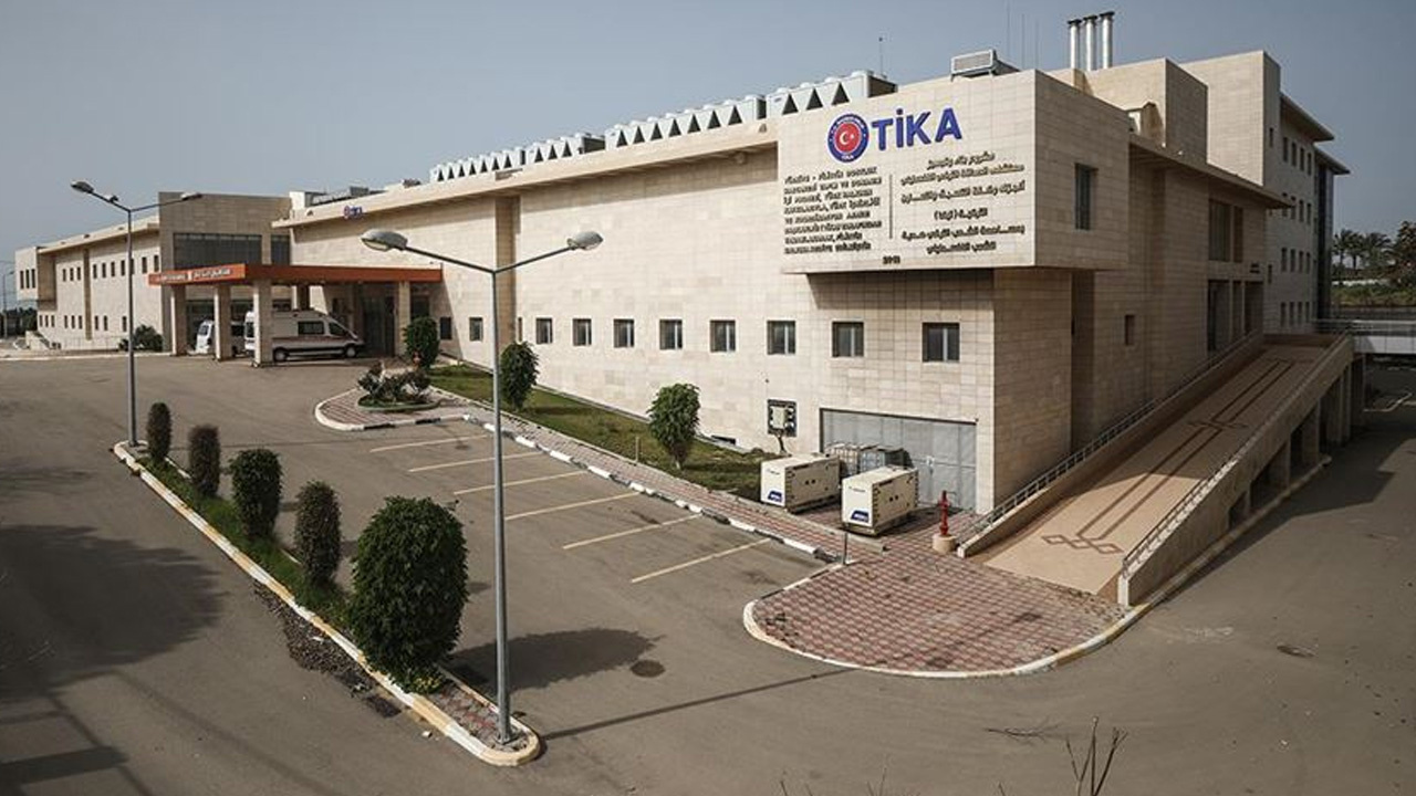 İsrail Gazze'deki Filistin-Türkiye Dostluk Hastanesi'ni havaya uçurdu! Görüntüler yayınlandı