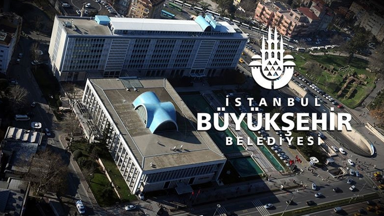 İBB'ye yönelik soruşturmada şok: Gözaltındaki şüphelinin çakarlı aracı savcının çıktı