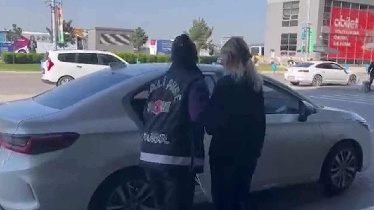 İBB'deki yolsuzluk soruşturmasında firari Elif Güven gözaltına alındı