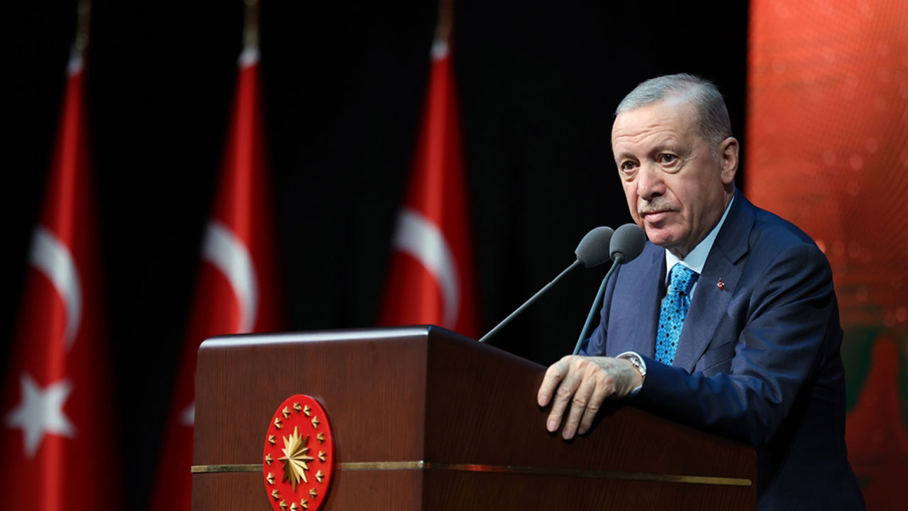 Erdoğan'dan Özel'e: Sen kimsin? Senin gramın ne?